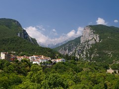 18_Mount-Olympus-in-Greece.-On-the-foreground---small-town-of-Litohoro.