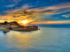 Закат над островом Корфу