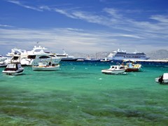 28_Ships-and-boats-in-Mykonos
