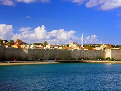 20_Greece.-Rhodes.-An-ancient-fortification-round-an-old-city