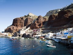 39_Santorini-amoudi-bay-the-fishing-harbor-port-built-into-the-caldera-on-the-greek-cyclades-island-of-santorini-town-of-oia-ia-on-the-mediterranean-sea