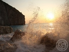 Морской прибой, Греция