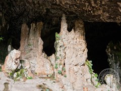 Печера Агіас Софіяс на Криті