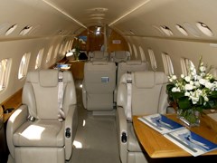 Салон Embraer Legacy - 600