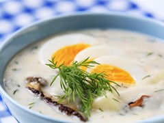 Суп-пюре з укропом, грибами та яйцем