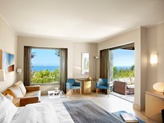 One-Bedroom Suite Sea View or with Private Pool
