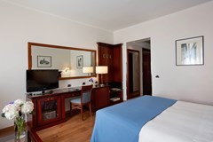 Starhotels Excelsior Bologna - photo 1