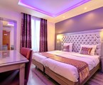Mirific Opera Hotel