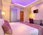 Mirific Opera Hotel