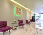 Mirific Opera Hotel