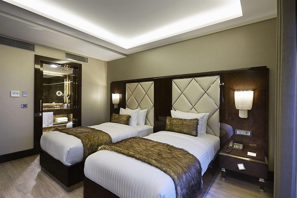 DoubleTree By Hilton Istanbul Esentepe