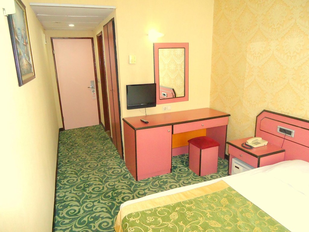 Buyuk Paris Hotel