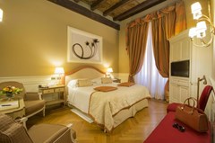 Hotel Corona d'Oro - photo 44