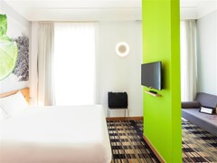 Ibis Styles Napoli Garibaldi - photo 28