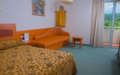 Athos Palace Hotel: Triple Room - photo 71