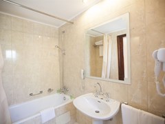 Macedonian Sun Hotel: Bathroom Suite - photo 41