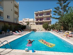 Eleni Palace Apartments - photo 3