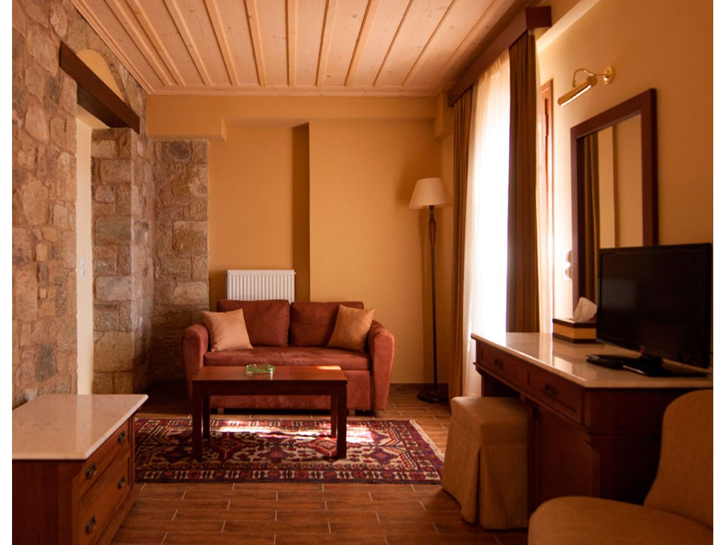 Alpen House Hotel & Suites