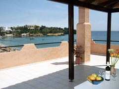 Thania Seaside Luxury Smotel - photo 3