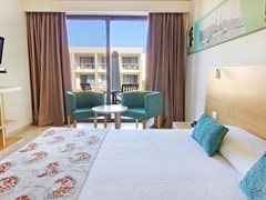 Alea Hotel & Suites: Superior Room - photo 27