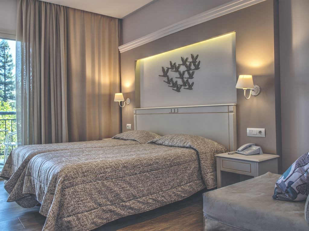 Delfinia Corfu Hotel: Superior Room