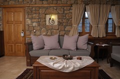 Roes Suites - photo 5