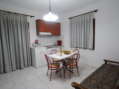 Eriva Apart Hotel : Kitchen - photo 36