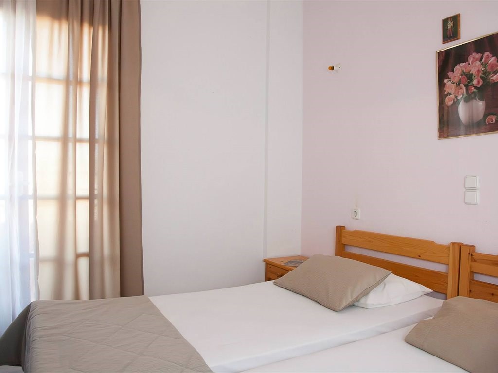 Chrysa Apartments Hotel: Double Room