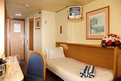 Celestyal Cruise Olympia 3 or 4 Nights: внешние каюты кровать - photo 28