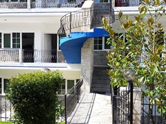 Blue Block Apartments - photo 3