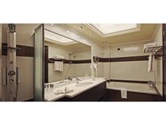 La Marquise Luxury Resort Complex: Panoramic Suite Bathroom - photo 30