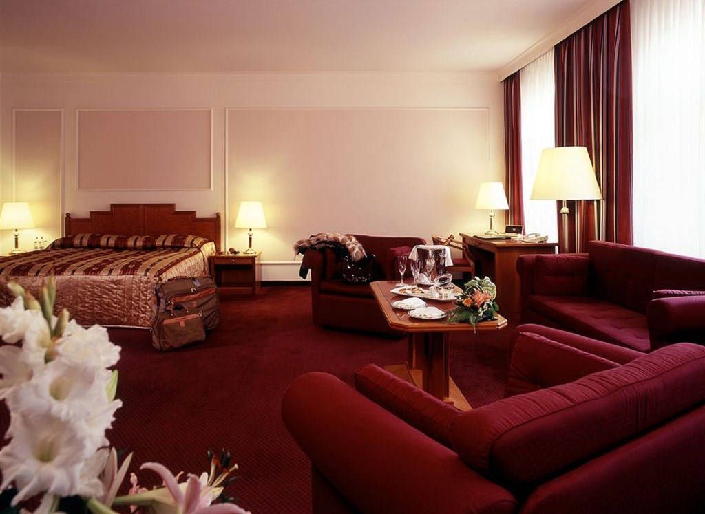 Baltschug Kempinski Moscow Hotel: Room DOUBLE SINGLE USE ONE BEDROOM