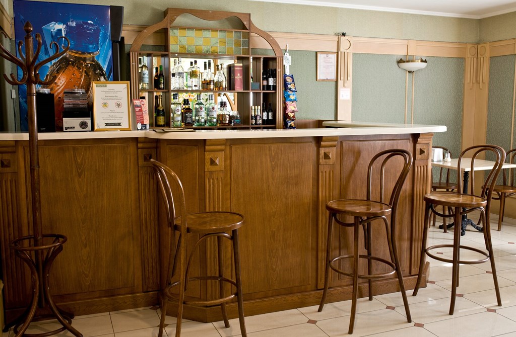 Cameo Hotel : Bar