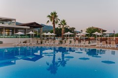 Almyros Beach Resort & Spa - photo 4