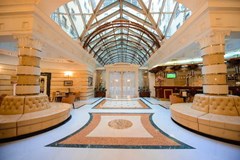 Ambassador Hotel: Lobby - photo 5