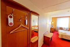 Ambassador Hotel: Room DOUBLE SINGLE USE STANDARD - photo 50