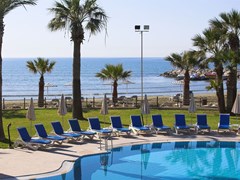 The Golden Bay Beach Hotel - photo 7