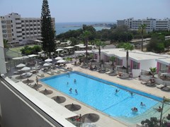 Napa Mermaid Hotel & Suites - photo 2