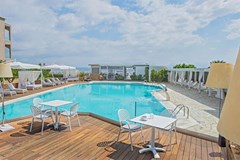 Antigoni Beach Hotel & Suites - photo 8