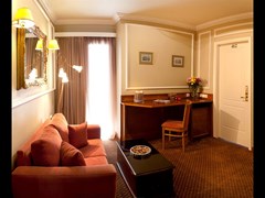 Coral Hotel Athens: Suite - photo 8