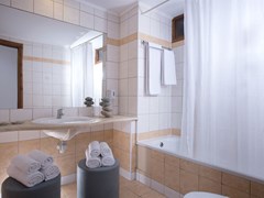 Blue Bay Resort : Bathroom MB (sample) - photo 59