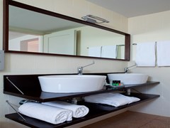 Minos Beach Art Hotel: Bathroom - photo 56