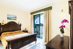 Trefon Hotel-Apts: Suite Family One Bedroom - photo 26