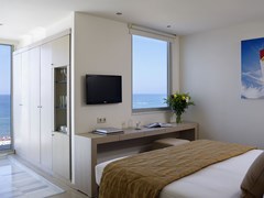 Kriti Beach Hotel: Deluxe Suite - photo 59