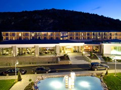 Limneon Resort & Spa - photo 4