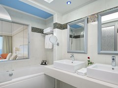 Atrium Platinum Luxury Resort Hotel & Spa: Bathroom All types - photo 69