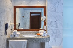Arminda Hotel & Spa: Bathroom - photo 50