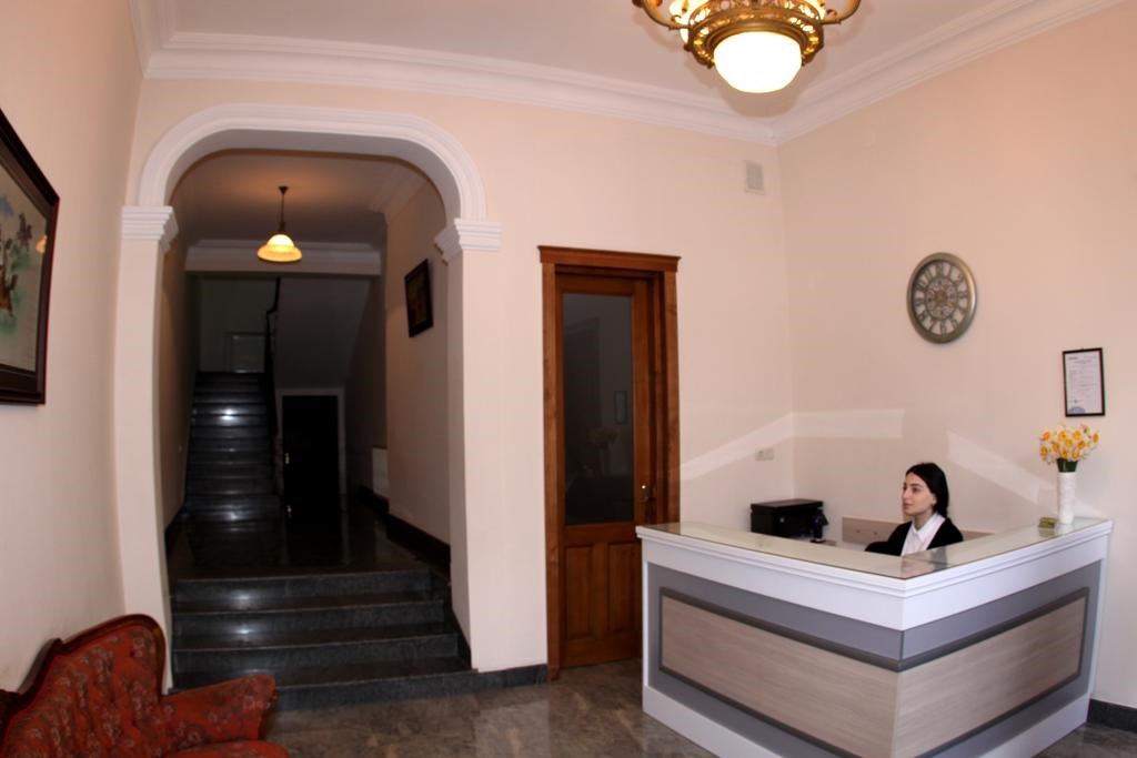 Mireosi Hotel