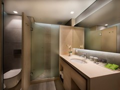 Amada Colossos Resort: Bathroom - photo 41