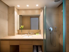 Amada Colossos Resort: Bathroom - photo 40